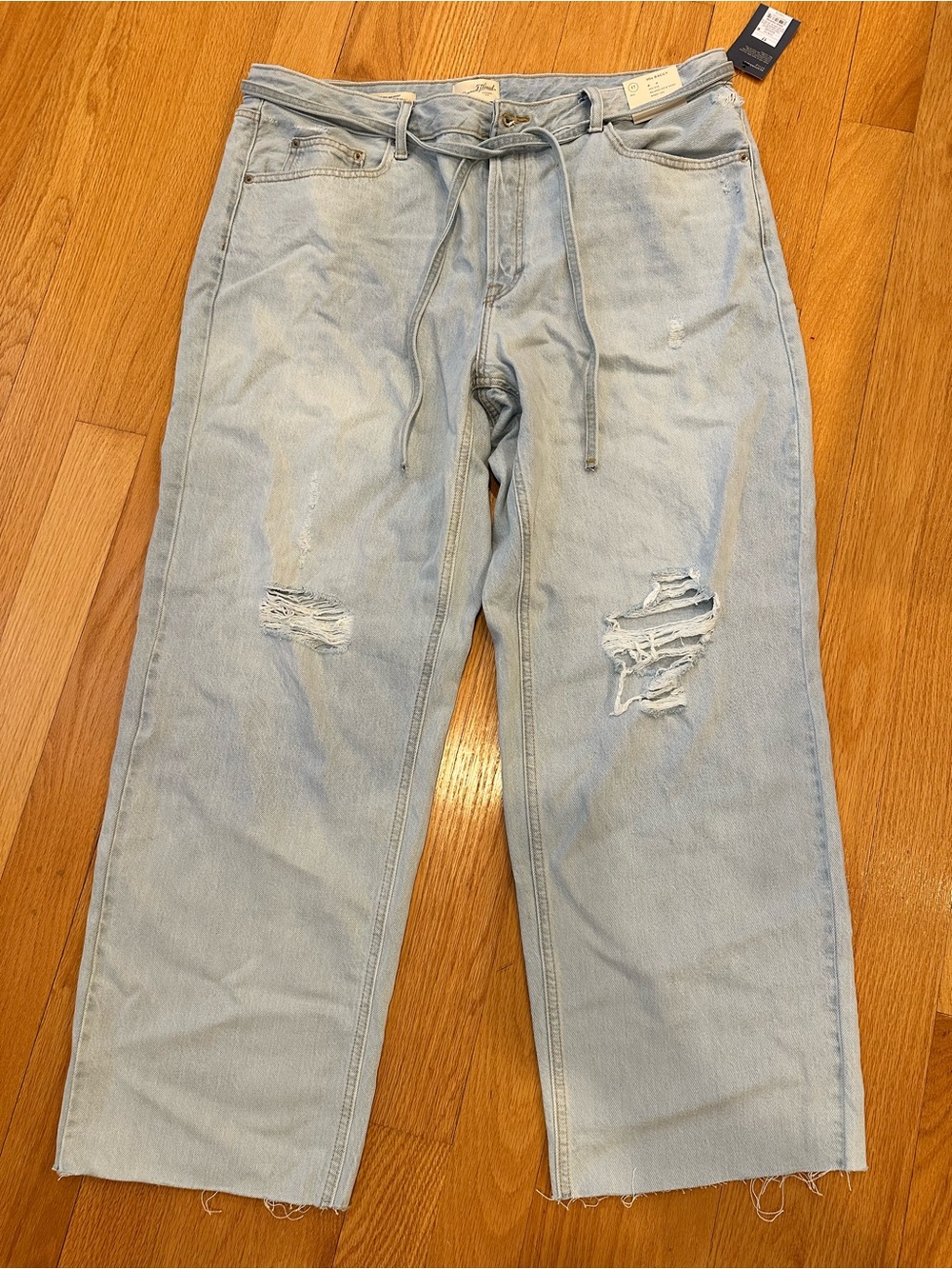 Universal Thread 90s Baggy Distressed Jeans NWT Size 17